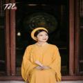 Việt Phục Nữ Vàng Đất