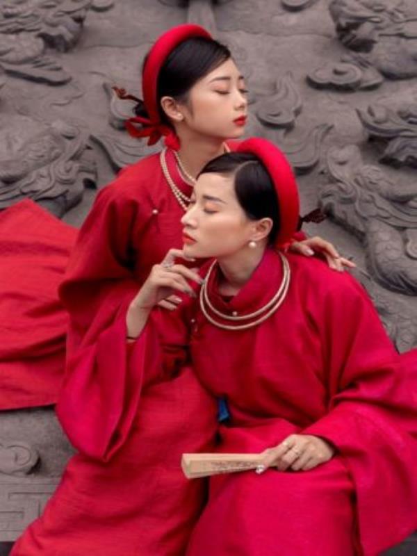 Việt Phục Nữ Đỏ